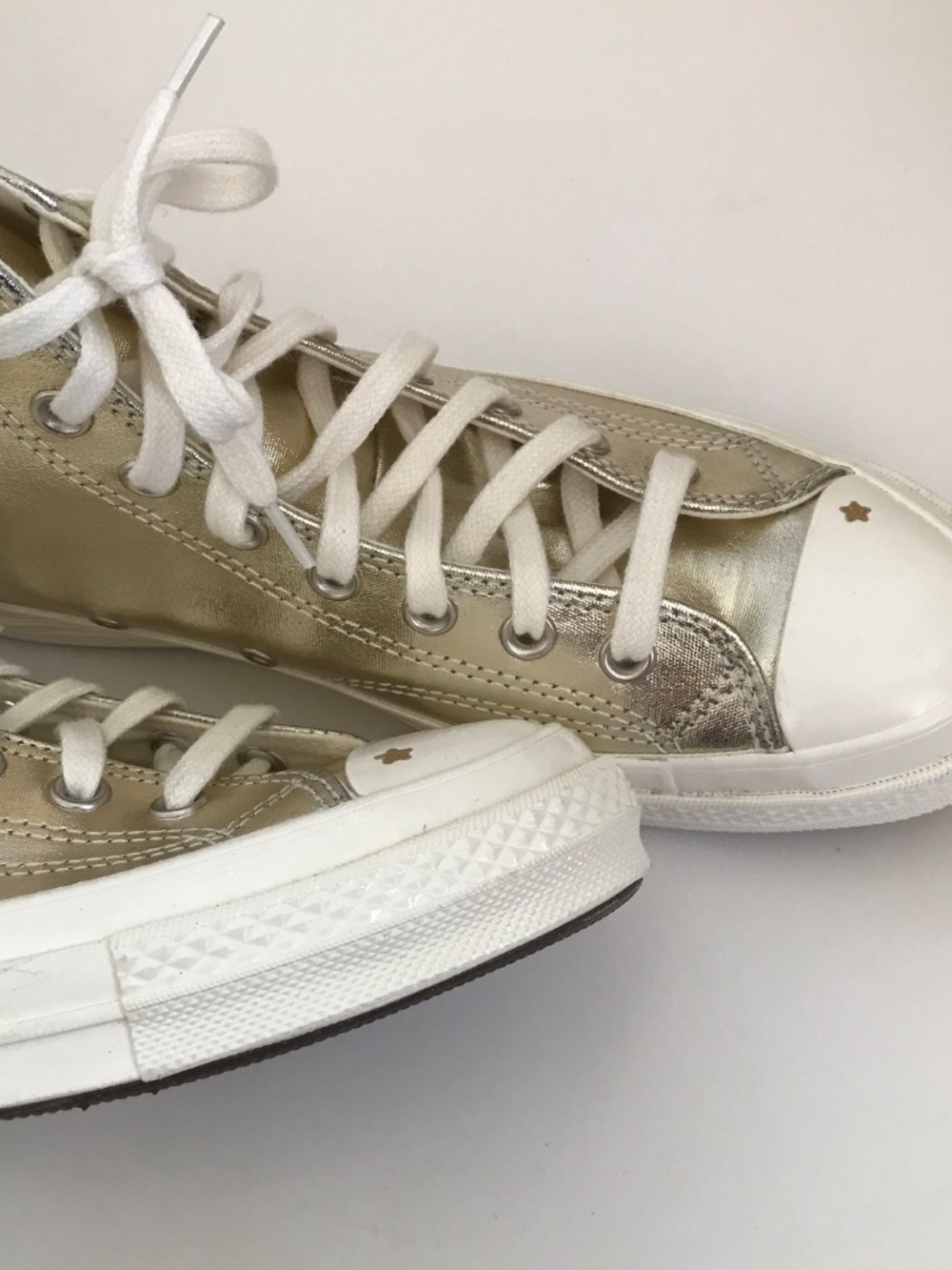 CHUCK TAYLOR All Star 70 Metallic High Top Sneaker Women’s Size 10 - Picture 2 of 16